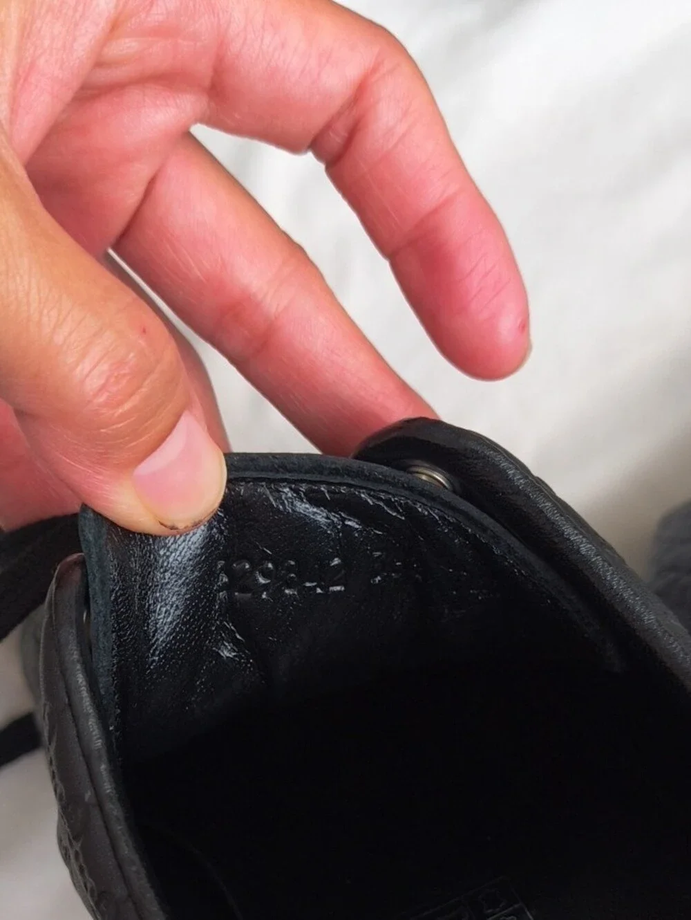 Gucci Black Low-Top Signature Monogram Sneakers